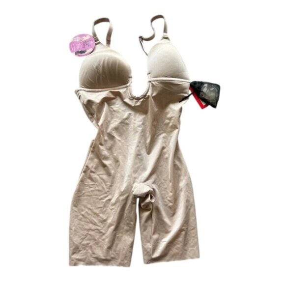 SPANX Suit Your Fancy Plunge Low-Back Mid-Thigh Bodysuit in Champagne Beige